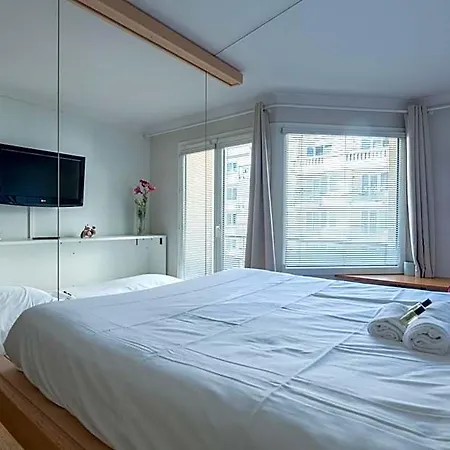 Stayparis Aparthotel